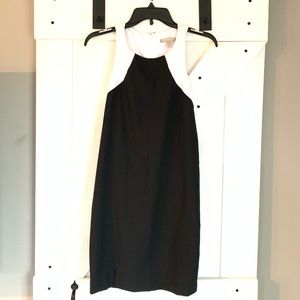 Women’s Banana Republic Black and White Sleeveless Sheath Mini Dress Size 2